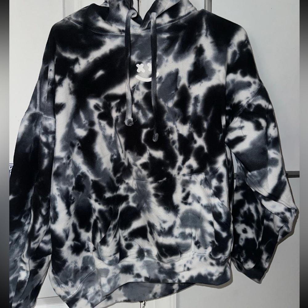 Exclusive Barstool hoodie.